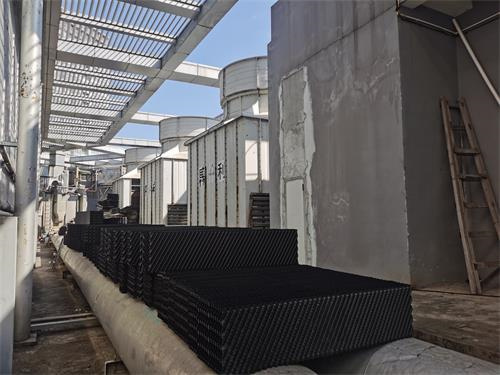 冷卻塔維修，在冷卻塔發(fā)生顯著漂水現(xiàn)象時該怎么辦(冷