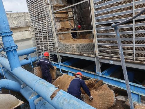 冷卻塔出現(xiàn)什么現(xiàn)象意味著應(yīng)該更換填料,冷卻塔維修需要什么資質(zhì)